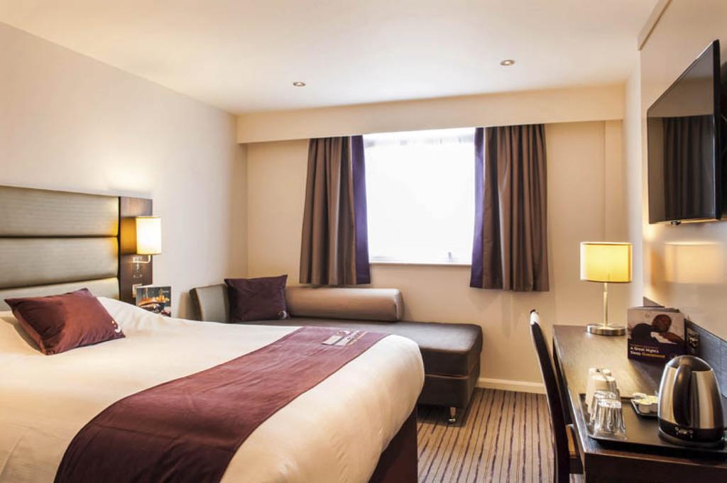Premier Inn Southampton West Ower Extérieur photo
